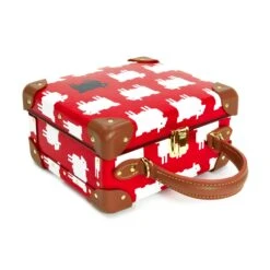 Warm & Wonderful X Globe-Trotter London Square -Clothing Store 7mu ANGLED CLOSED