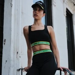 Arthur Ashe Women’s Training Top 8 Arthur Ashe Women’s Training Top -Clothing Store DSCF6075 59d26cea 38f4 4e38 a4d7 a81010944376