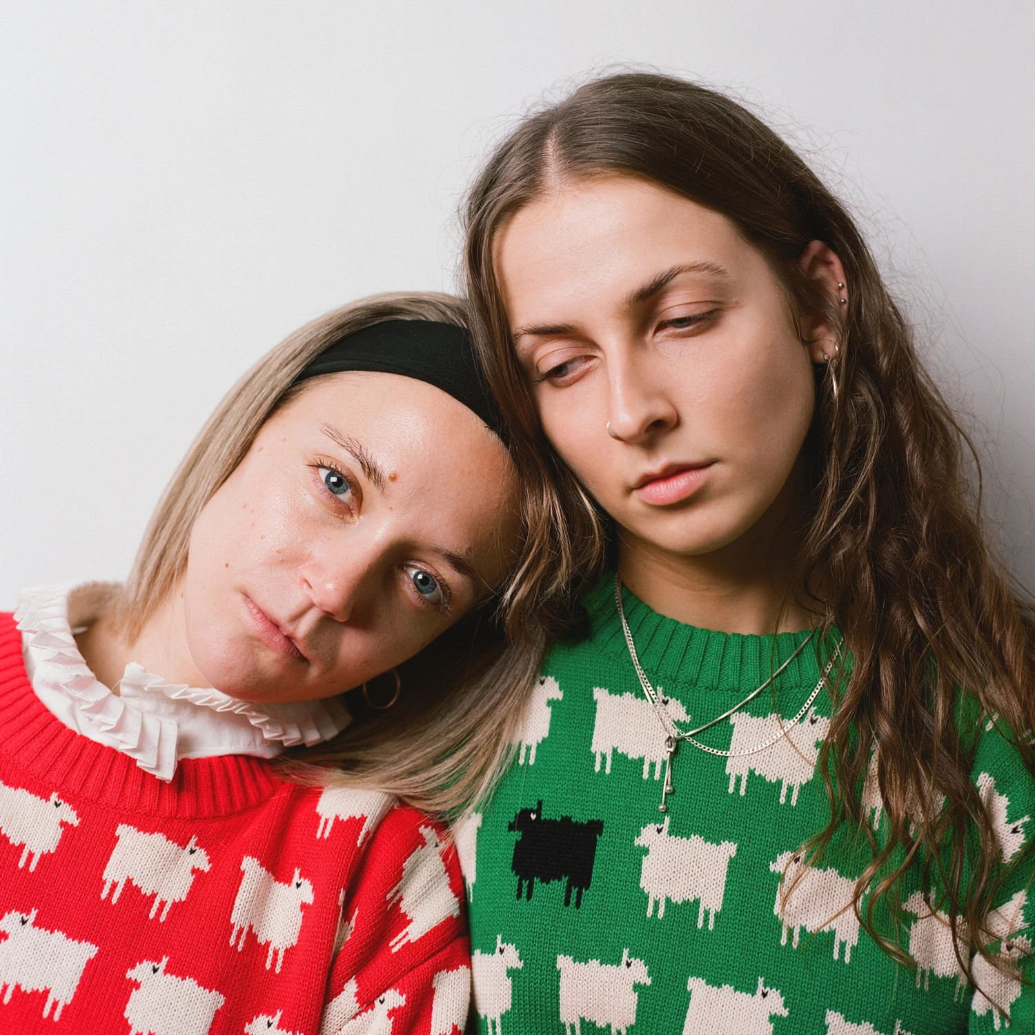 Warm & Wonderful Women's Fitted "Diana Edition" RWS-Certified Wool Sheep Sweater 5 Warm & Wonderful Women's Fitted "Diana Edition" RWS-Certified Wool Sheep Sweater - Image 3